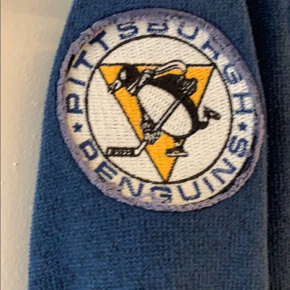 Pittsburgh Penguins CCM Sweatshirt - Picture 3 of 6